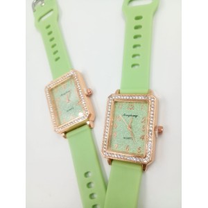 RELOJ DE CUARZO CON DETALLES DE STRAS