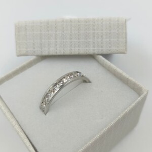 ANILLO STRAS MEDIO X6 (TALLES SURTIDOS)