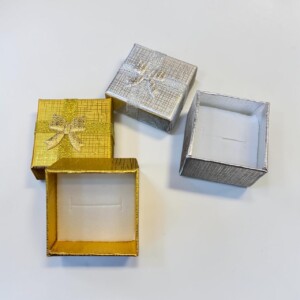 ESTUCHE P/ANILLOS PLATEADO Y DORADO