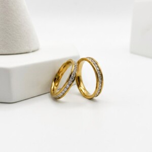 ANILLO ACERO DORADO C/STRASS